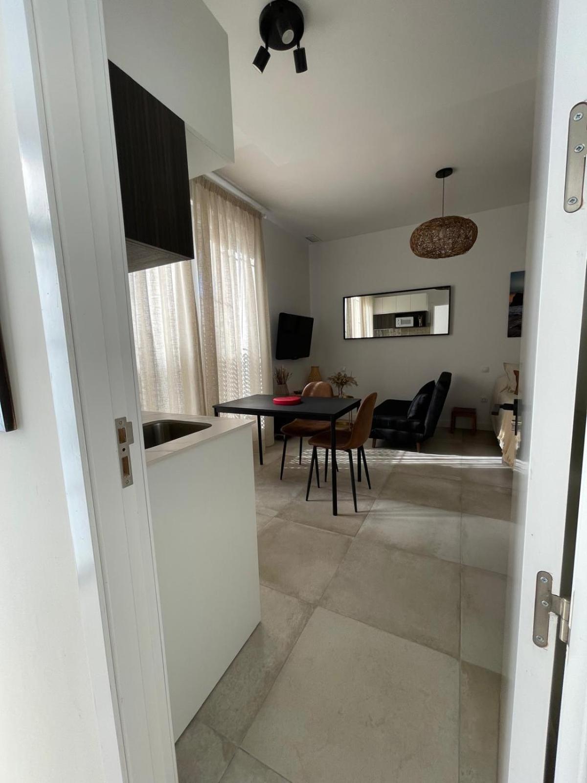 Ferienwohnung Vivir Arpisama Sevilla Exterior foto