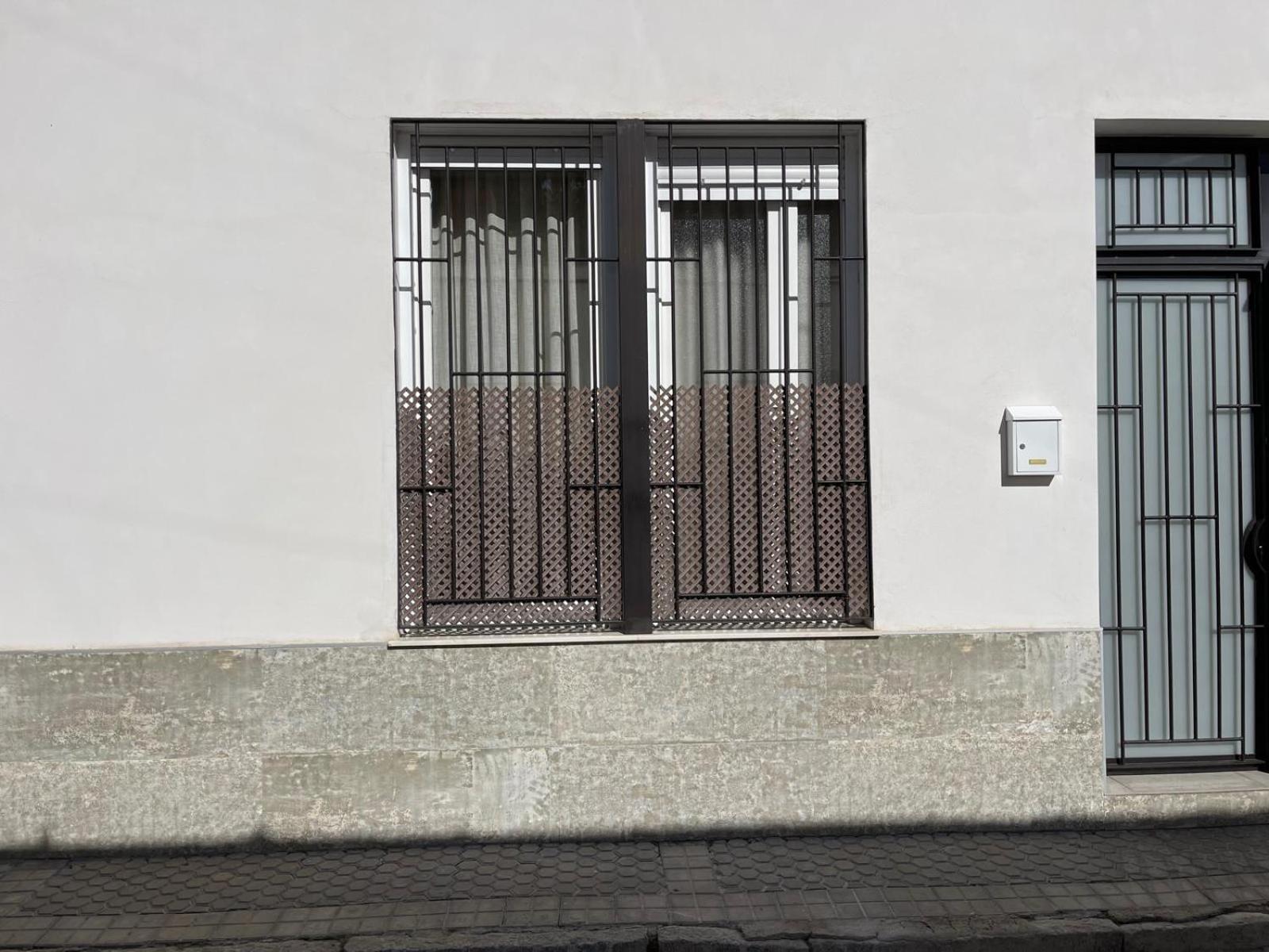 Ferienwohnung Vivir Arpisama Sevilla Exterior foto